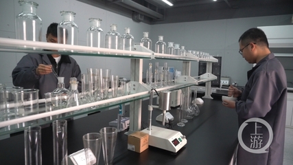 攜手創(chuàng)新，驅(qū)動(dòng)未來(lái) 重慶大學(xué)與重慶交通大學(xué)聯(lián)合成立新材料新技術(shù)研發(fā)中心